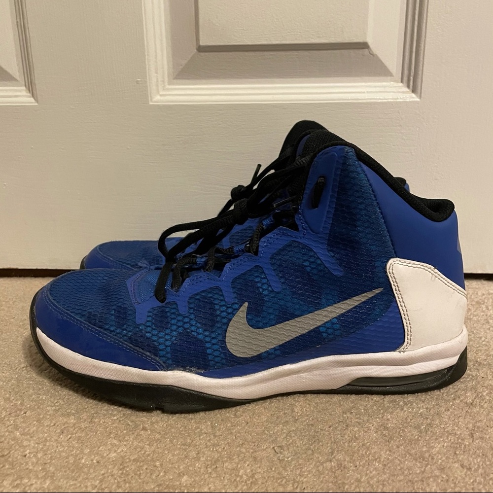 Nike 7Y Basketball Shoes